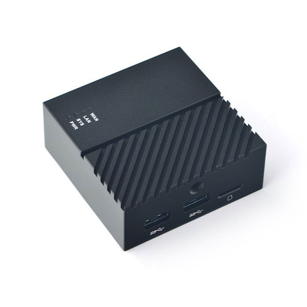 NanoPi R4S - RK3399 Dual-Core 2GHz + Quad-Core 1,5GHz + 4GB RAM with case