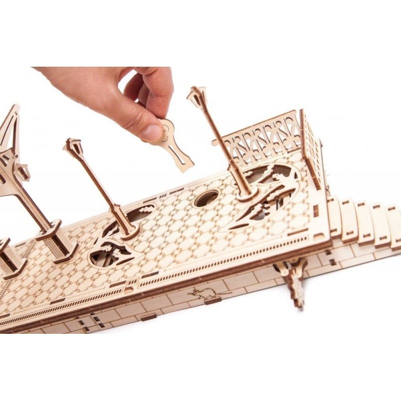 Platform - mechanical model for folding - veneer - 196 elements