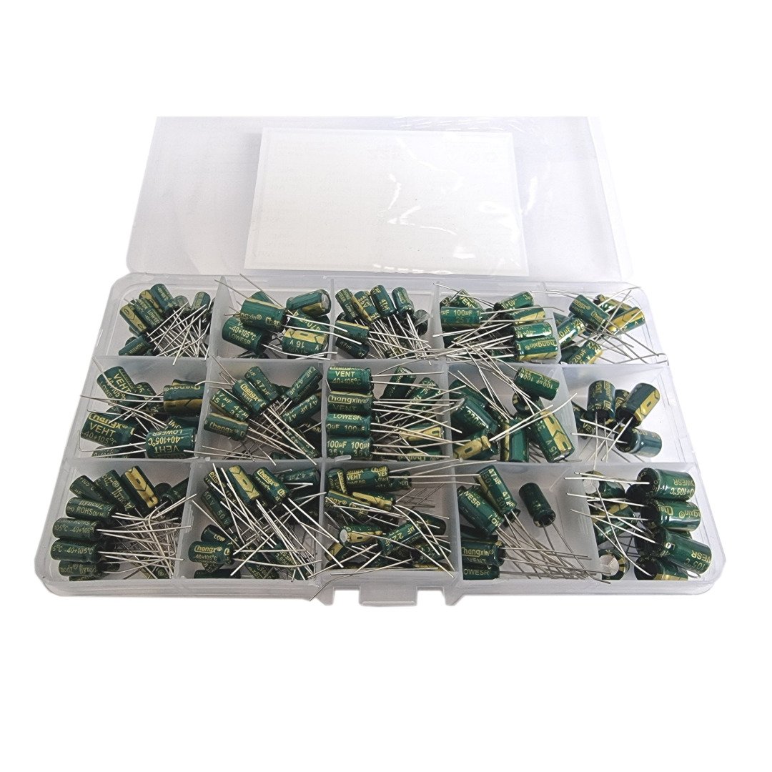 Low ESR capacitor set