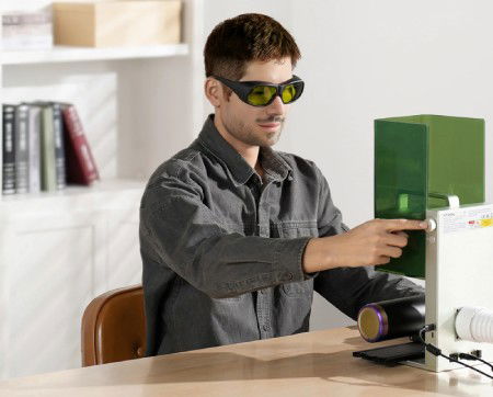 Laser safety glasses for 316 nm - 450 nm and 900 nm - 1080 nm - xTool